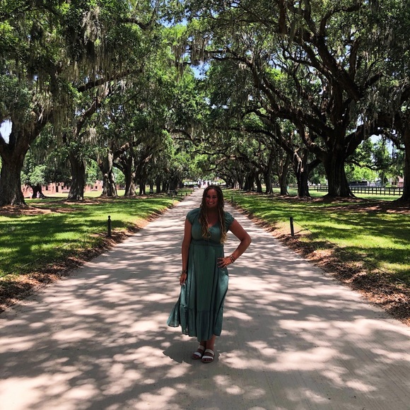 Meet your Posher, Kathy - Picture 2 of 4